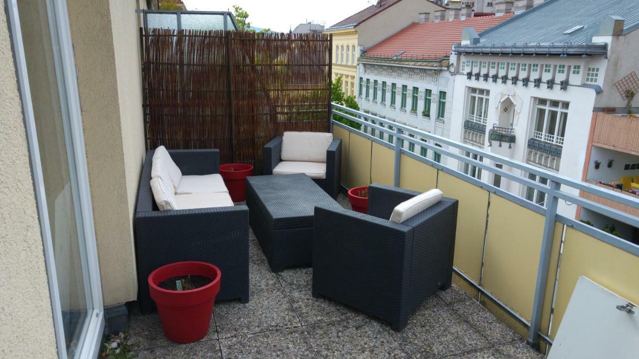 Apartment Visit Vienna Roof Terrace Morning Sun Exterior photo